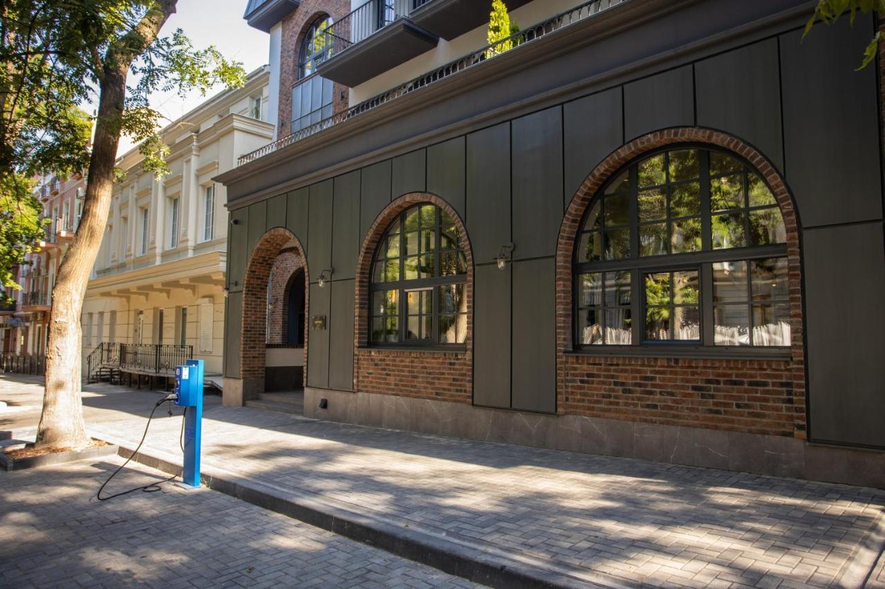 Brik Hotel Odesa Exterior photo