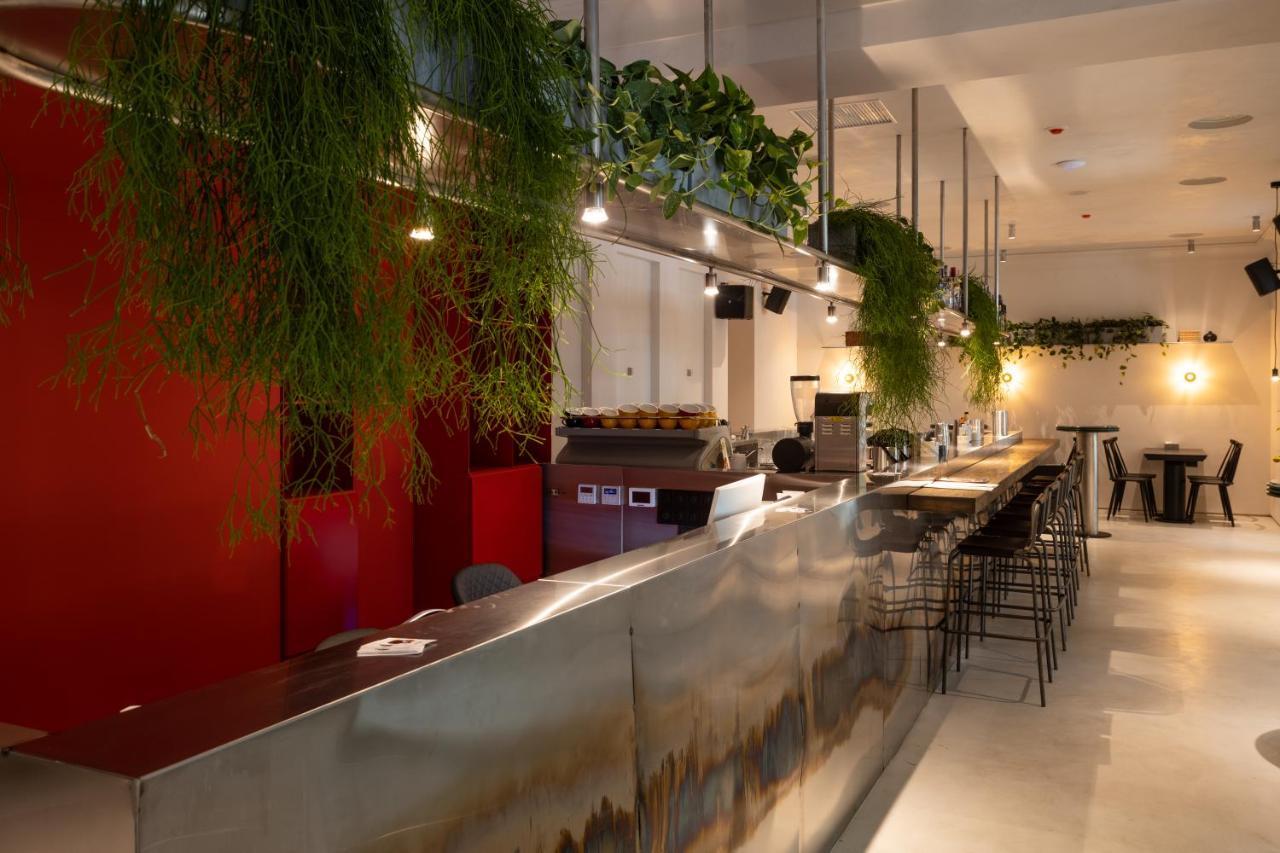 Brik Hotel Odesa Exterior photo